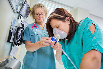 Image showing Woman in Active Labor Receiving Nitrous Oxide
