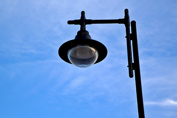 Image showing  street lamp and a bulb in the arrecife 
