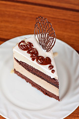 Image showing chocolate cake piece