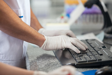 Image showing Technician Using Computer In Laboratory