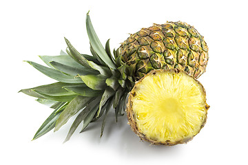 Image showing Ripe pineapple 