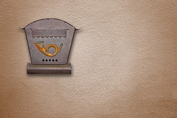 Image showing Rusty mailbox2