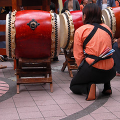 Image showing Japanese drums show moment