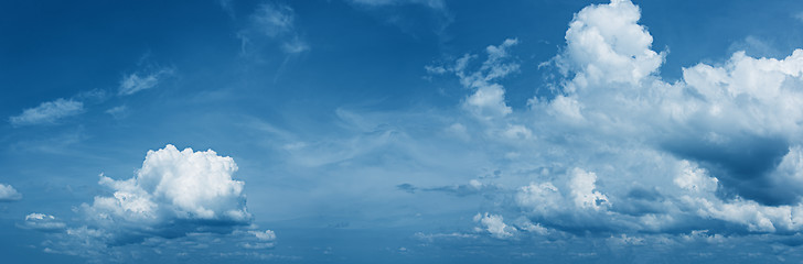 Image showing Panorama of the daytime sky with beautiful clouds