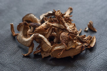 Image showing Dried mushrooms in slice