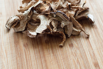 Image showing Dried mushrooms in slice