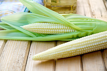 Image showing Corncob with a napkin