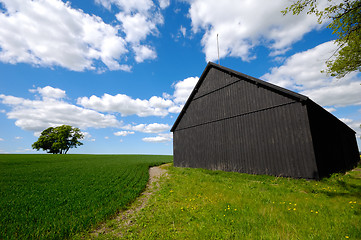 Image showing Barn and nature