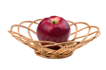 Image showing Red apple in wicker