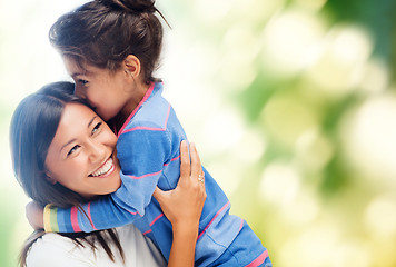 Image showing hugging mother and daughter