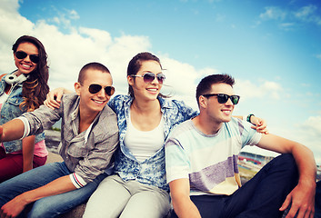 Image showing group of teenagers hanging out