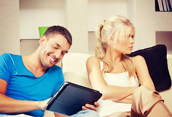 Image showing couple with tablet PC