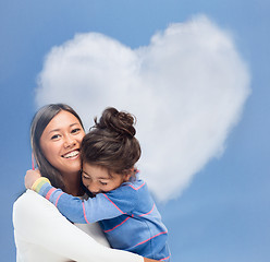 Image showing hugging mother and daughter