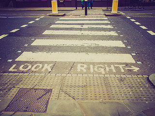 Image showing Retro look Look Right sign