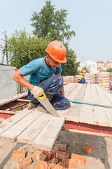 Image showing Builders working on residental house construction