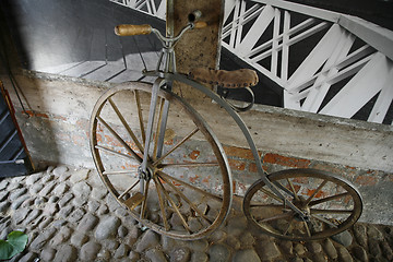 Image showing Antique bicycle