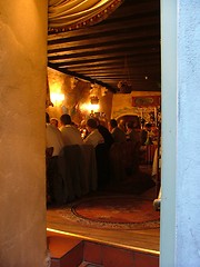 Image showing crowd in a restaurant