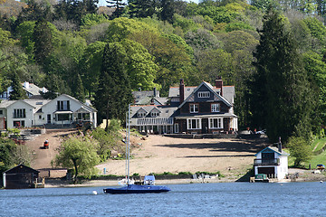 Image showing large house