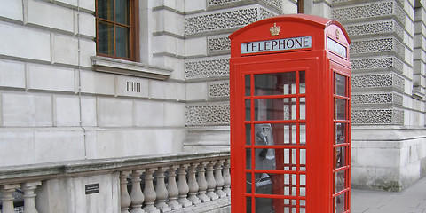 Image showing London telephone box