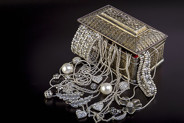 Image showing Silver jewelry