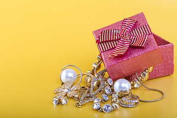 Image showing Jewelry gift box 