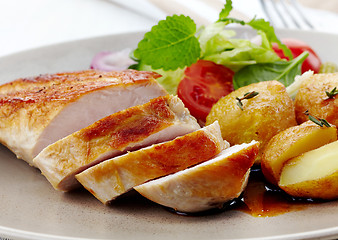 Image showing roasted chicken fillet and vegetable salad