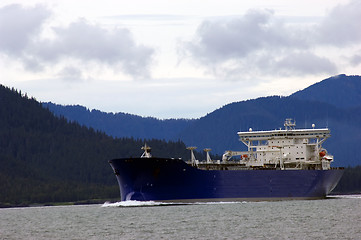 Image showing Oil tanker