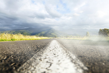 Image showing Middle of the road 