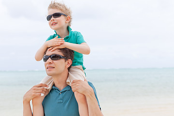 Image showing family at the beach