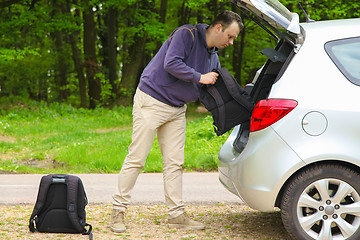 Image showing Car packing