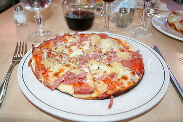 Image showing Pizza Hawaii