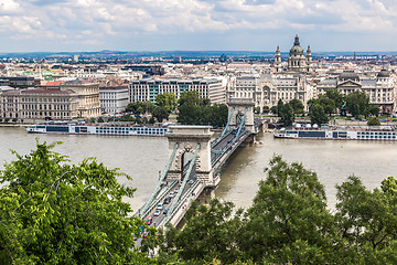 Image showing Chain Bridge and Hungarian Parliament, Budapest, Hungary