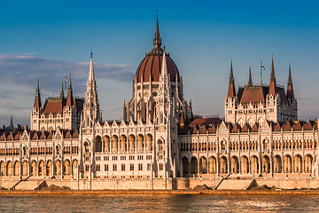 Image showing Chain Bridge and Hungarian Parliament, Budapest, Hungary