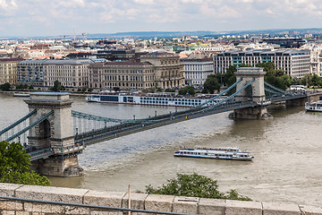 Image showing Chain Bridge and Hungarian Parliament, Budapest, Hungary