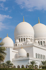 Image showing Sheikh Zayed Grand Mosque in Abu Dhabi, the capital city of Unit