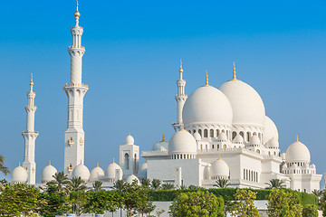 Image showing Abu Dhabi Sheikh Zayed White Mosque