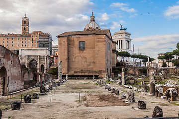 Image showing Roman ruins in Rome.