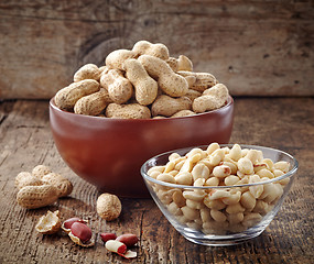 Image showing various peanuts