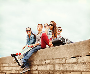 Image showing group of teenagers hanging outside