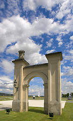 Image showing Arch standing on a field