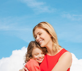 Image showing hugging mother and daughter