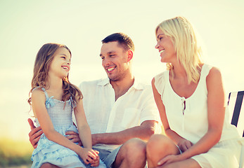 Image showing happy family having a picnic