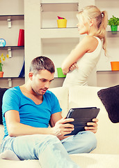 Image showing couple with tablet PC