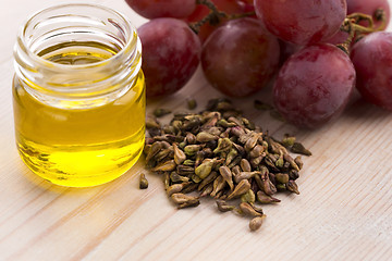 Image showing grape seed oil 