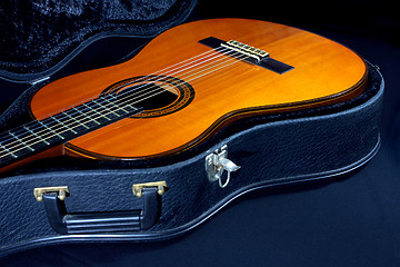 Image showing acoustic guitar