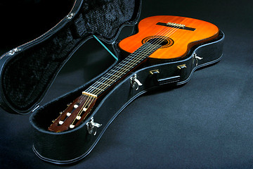 Image showing acoustic guitar