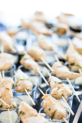 Image showing Chicken pieces on skewers