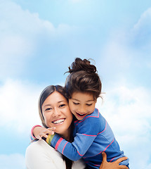 Image showing hugging mother and daughter