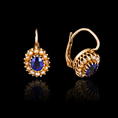 Image showing Gold earrings