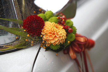 Image showing Flower decoration wedding car